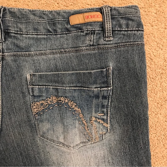 Bongo Distressed Denim Shorts Womens Size 11 Blue Low Rise Stretch - Picture 2 of 14